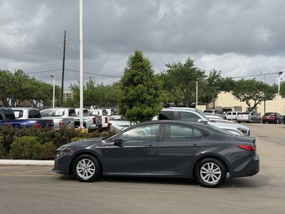2025 Toyota CAMRY LE