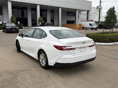 2025 Toyota CAMRY LE