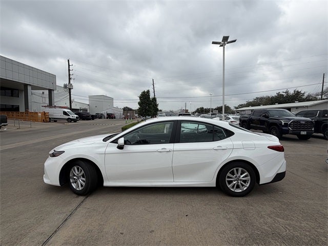 2025 Toyota CAMRY LE