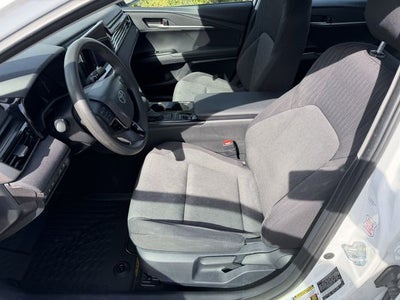 2025 Toyota CAMRY LE