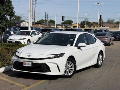 2025 Toyota CAMRY LE