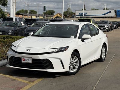 2025 Toyota CAMRY LE
