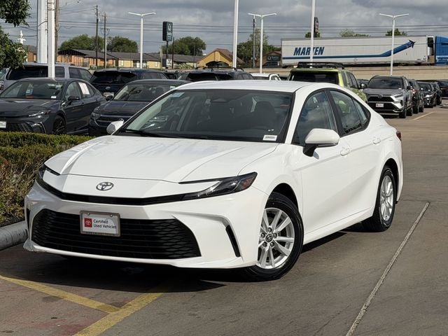 2025 Toyota CAMRY LE