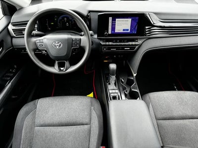 2025 Toyota CAMRY LE
