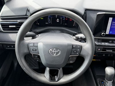 2025 Toyota CAMRY LE
