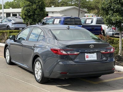 2025 Toyota CAMRY LE