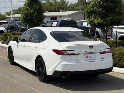 2025 Toyota CAMRY SE