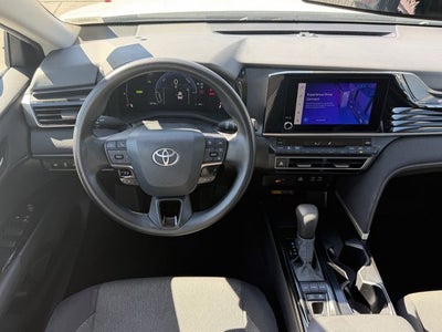 2025 Toyota CAMRY LE