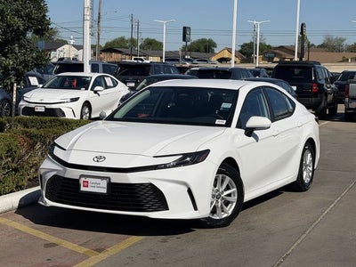2025 Toyota CAMRY LE