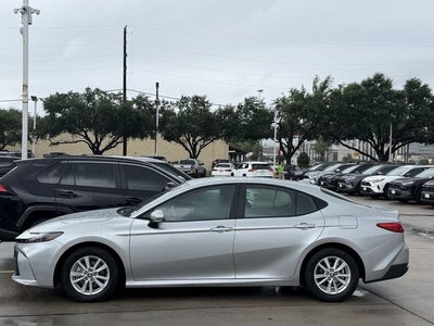 2025 Toyota Camry LE