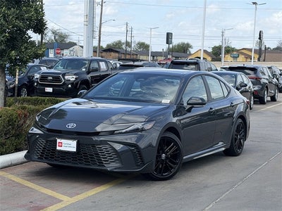 2025 Toyota CAMRY SE