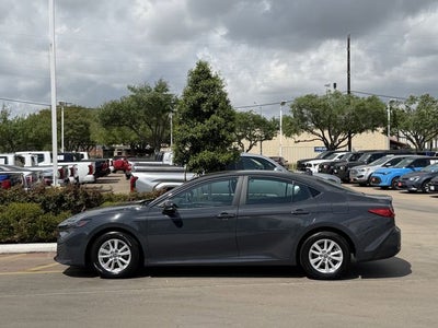 2025 Toyota CAMRY LE