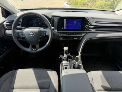 2025 Toyota CAMRY LE