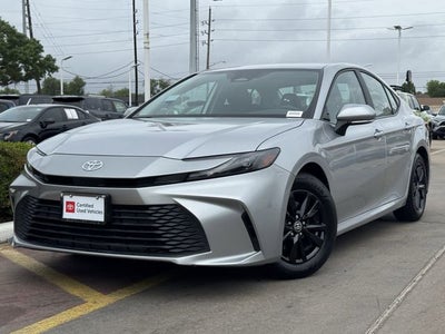 2025 Toyota CAMRY LE