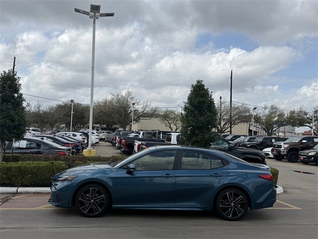2025 Toyota CAMRY XSE