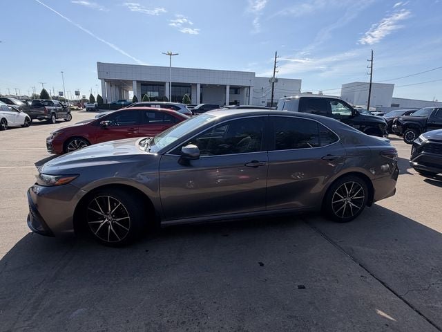 2021 Toyota CAMRY SE