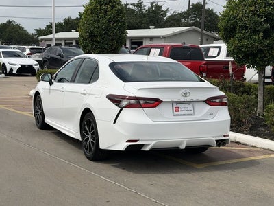 2024 Toyota CAMRY SE