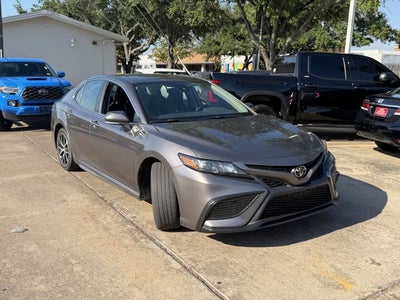 2024 Toyota CAMRY SE
