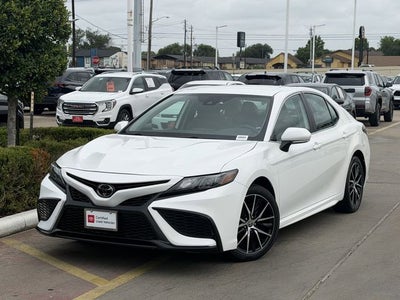 2024 Toyota CAMRY SE