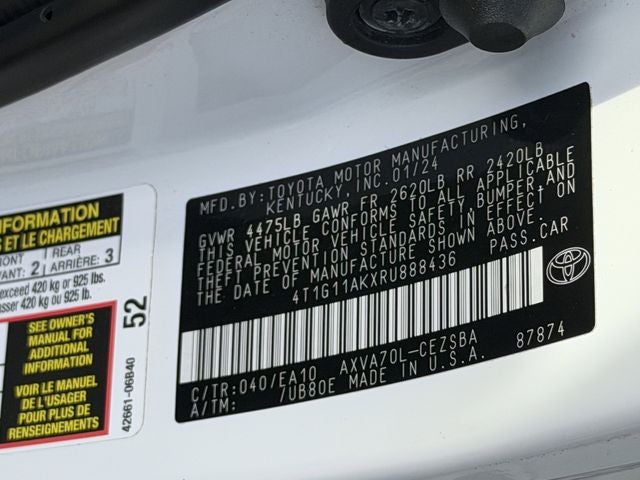 2024 Toyota CAMRY SE