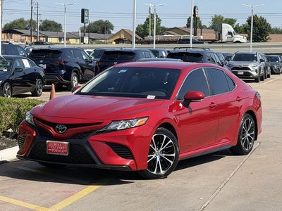 2020 Toyota CAMRY SE