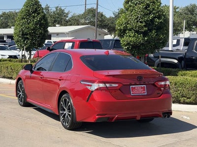 2020 Toyota CAMRY SE