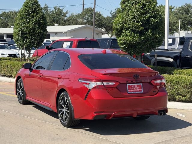 2020 Toyota CAMRY SE