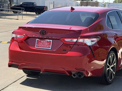 2020 Toyota CAMRY SE