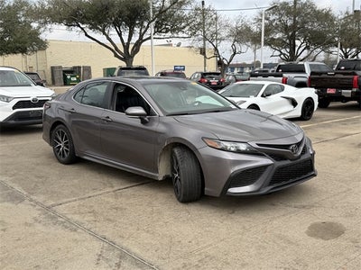2024 Toyota CAMRY SE