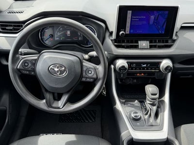 2025 Toyota RAV4 HYBRID LE