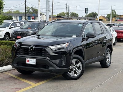 2025 Toyota RAV4 HYBRID LE
