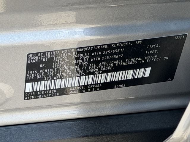 2025 Toyota RAV4 HYBRID LE