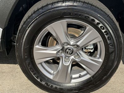 2025 Toyota RAV4 HYBRID LE