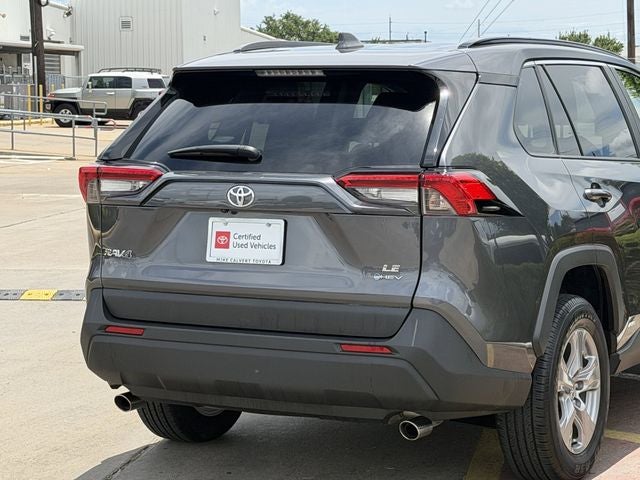 2025 Toyota RAV4 HYBRID LE