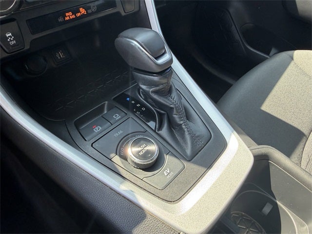 2023 Toyota RAV4 HYBRID SE