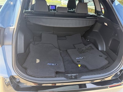 2023 Toyota RAV4 HYBRID SE