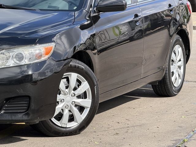 2011 Toyota CAMRY LE