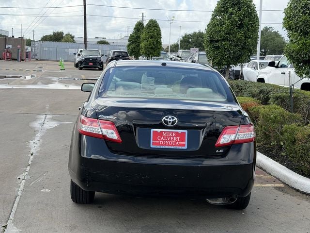 2011 Toyota CAMRY LE