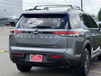 2022 Nissan Pathfinder SV