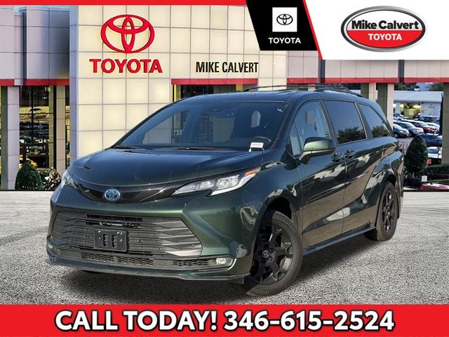 2025 Toyota Sienna Woodland Edition 7 Passenger