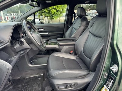 2025 Toyota Sienna Woodland Edition