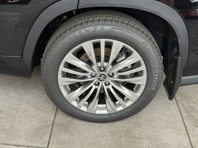 2026 Toyota Highlander Hybrid Hybrid Platinum