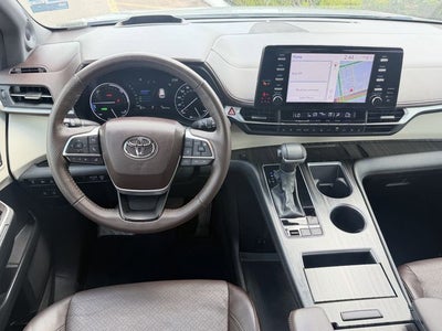 2024 Toyota Sienna Platinum 7 Passenger