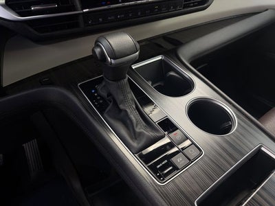 2024 Toyota Sienna Platinum 7 Passenger