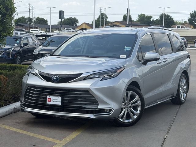 2024 Toyota Sienna Platinum 7 Passenger
