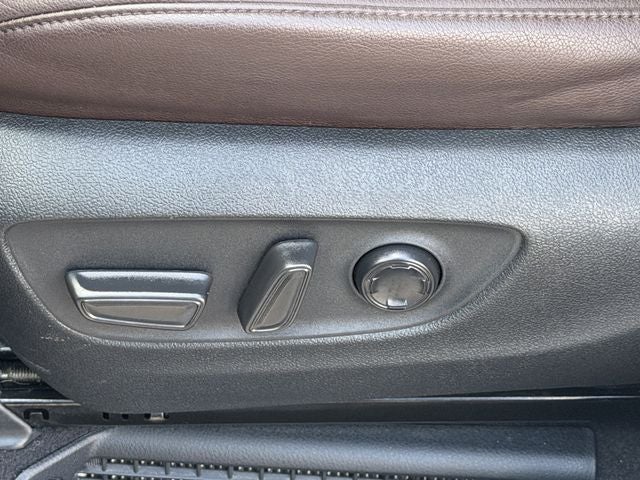 2024 Toyota Sienna Platinum 7 Passenger