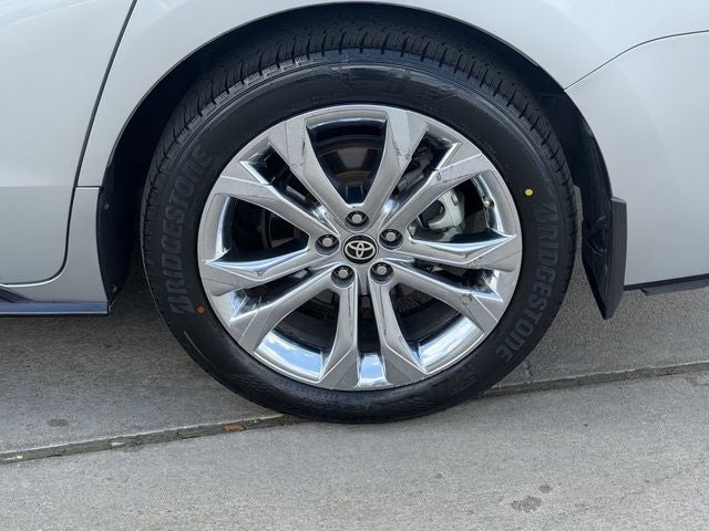 2024 Toyota Sienna Platinum 7 Passenger