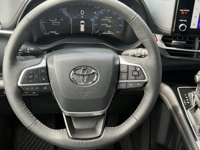 2025 Toyota Sienna Platinum 7 Passenger