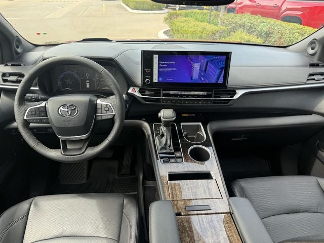 2025 Toyota Sienna Platinum 7 Passenger