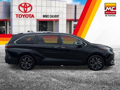 2026 Toyota Sienna Platinum 7 Passenger